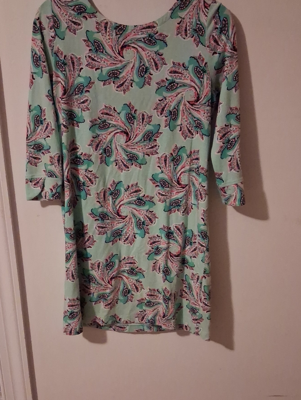 crown & ivy Mint Green Paisley Scoop-Neck 3/4 Sleeve Tunic